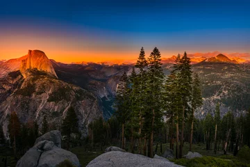 Crédence de cuisine en verre imprimé Half Dome National Park Yosemite Half Dome éclairé par Sunset Light Glacier Poi
