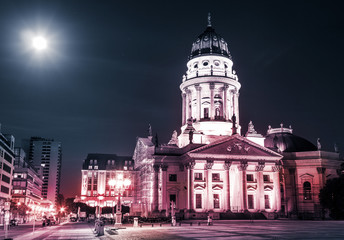 Fototapeta na wymiar German cathedral, Gendarmenmarkt at night - Berlin