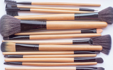 Косметика кисточки пудра зеркальце модный образ жизни