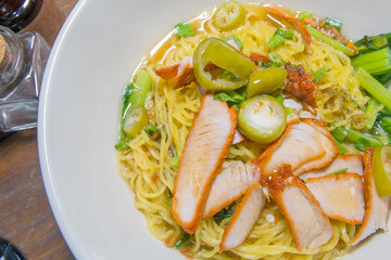 noodle red pork