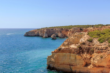 Vista da Praia da Marinha em Lagos Portugal