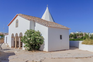 Vista da Capela da Senhora da Rocha no Algarve Portugal