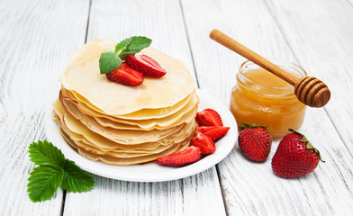pancakes with strawberries