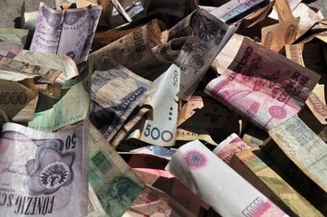 Papiergeld aus Aller Welt