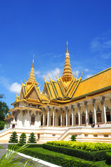Naklejka premium The Royal Palace on a Clear Day in Phnom Penh, Cambodia