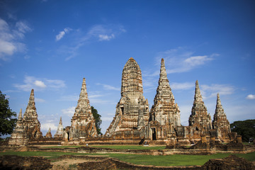 Temple ruins wat chaiwatthanaram ayutthaya - obrazy, fototapety, plakaty