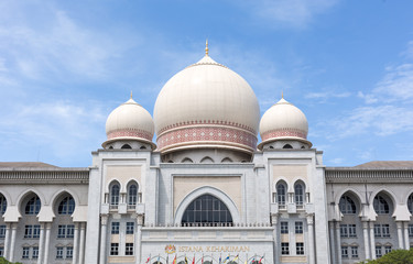 Fototapeta na wymiar Istana Kehakiman or Palace of Justice