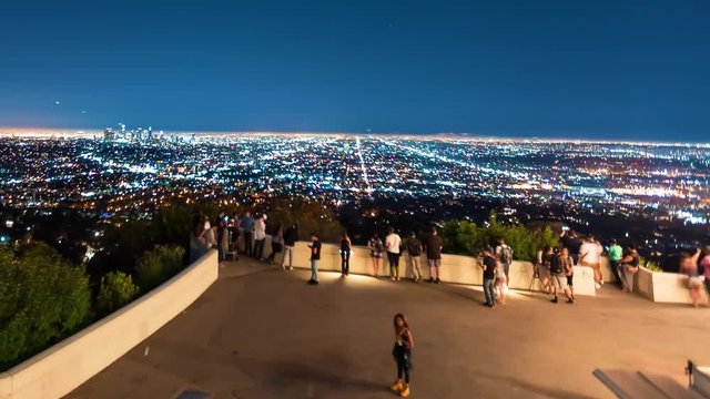 Time-lapse of Los Angeles at night from the Griffith Observatory 