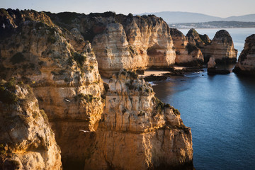 Atemberaubend schöne Küste an der Algarve
