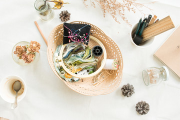 Craft gathering on basket