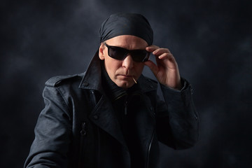 Obraz premium man in black jacket