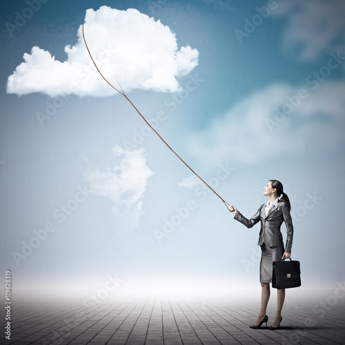 "Woman catch cloud" Stockfotos und lizenzfreie Bilder auf