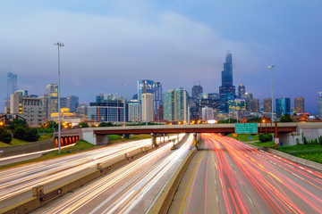 Fototapeta na wymiar Chicago downtown skyline at twilight