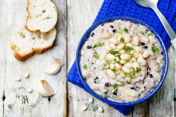Cashew cream rice stew with white beans and wild rice