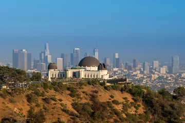 Fototapeten Griffith Observatory and downtown Los Angeles in CA © f11photo