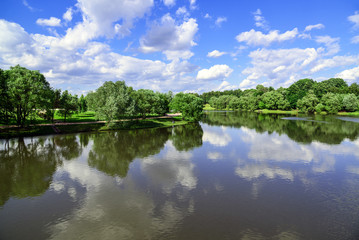 Fototapeta na wymiar Big Pond Tsaritsyno in Moscow, Russia