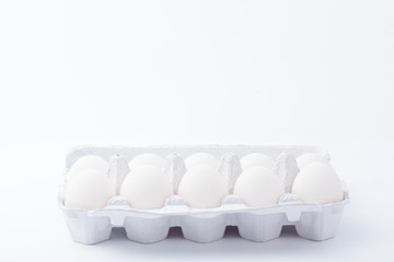 パックに入った卵