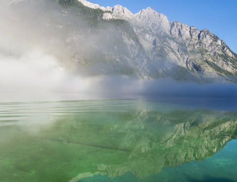 Watzmann Ostwand im Nebel