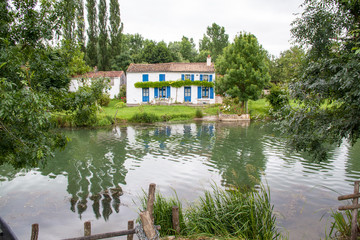 Maison maraichine dans le Marais poitevin, Deux Sèvres 