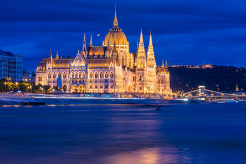 Obraz premium Parliament of Hungary in Budapest