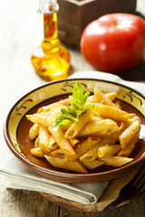 Pasta with sun dried tomatoes pesto