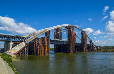 Naklejka premium The Bridge Under Construction