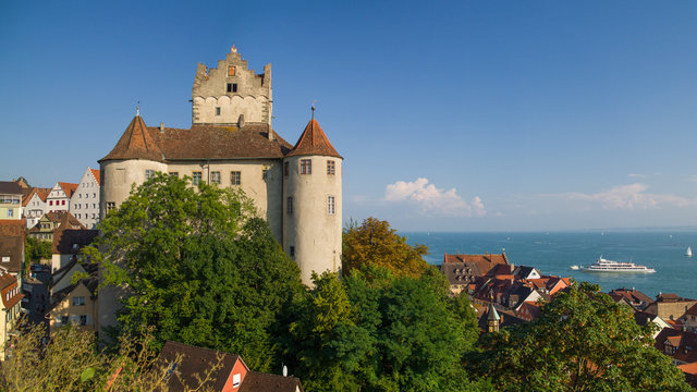 Urlaub in Meersburg am schönen Bodensee mit Blick auf das schöne Schloss