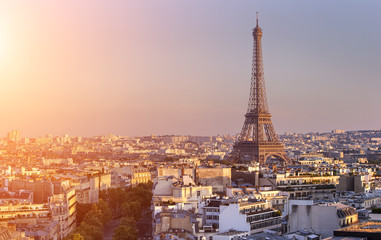 Fototapeta na wymiar Eiffel tower view from the arc de triomphe in Paris, France