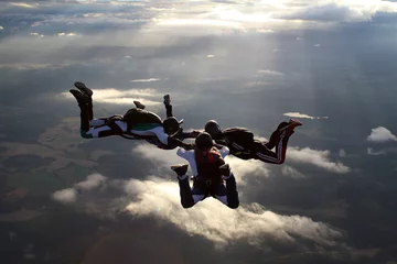 Fotobehang Luchtsport Parachutespringen in Noorwegen