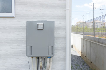 住宅　設備　給湯器　エコジョーズ　施工例