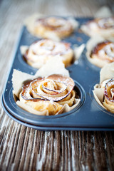Apple rose