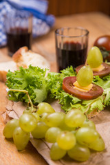 canape with grape