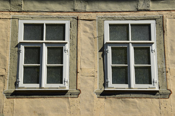 Fototapeta na wymiar Fenster nach historischem Vorbild