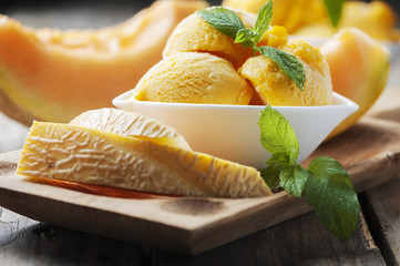 Fresh ice-cream with melon and mint
