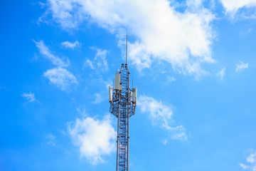 Obraz premium White Cellular Tower
