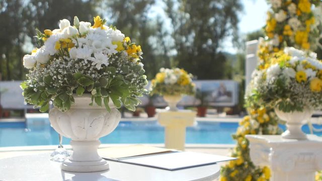 Yellow and white flowers for decor wedding interior