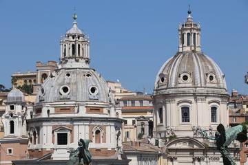 Fototapeta na wymiar Eglise Santa Maria di Loreto à Rome