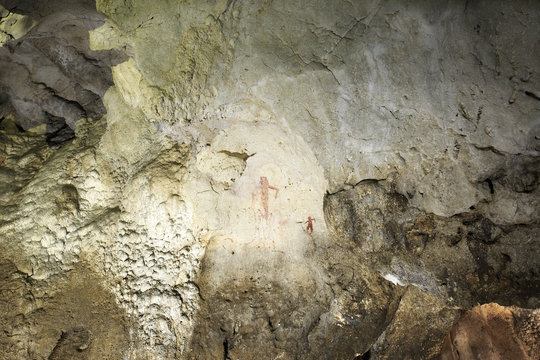 Le grotte dell arco a Bellegra, Roma. Con delle bellissime pitture rupestri