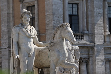 Statue de Pollux à l’entrée de la Place du capitole à Rome