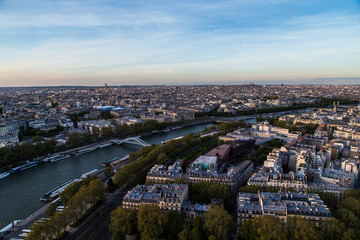 Fototapeta na wymiar Vista dalla torre Eiffel