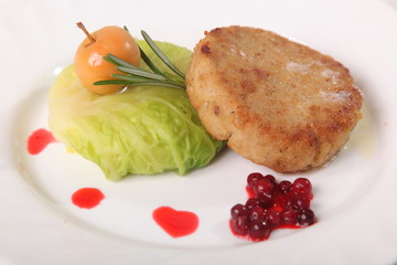 chicken on lettuce with Berry Sauce