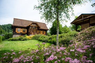 Fototapeta na wymiar rustical wooden cottage