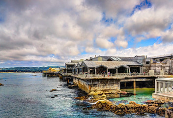 Monterey bay aquarium building - obrazy, fototapety, plakaty