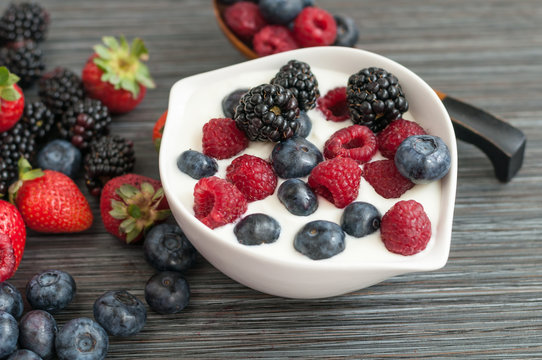 yogurt with forest berries