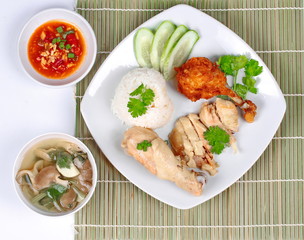 Streamed oily rice and streamed chicken as 