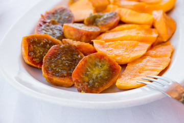 Salad of mango and prickly pear cactus fruits.