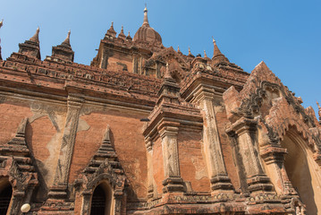 Fototapeta na wymiar Htilominlo Temple in Bagan , Myanmar