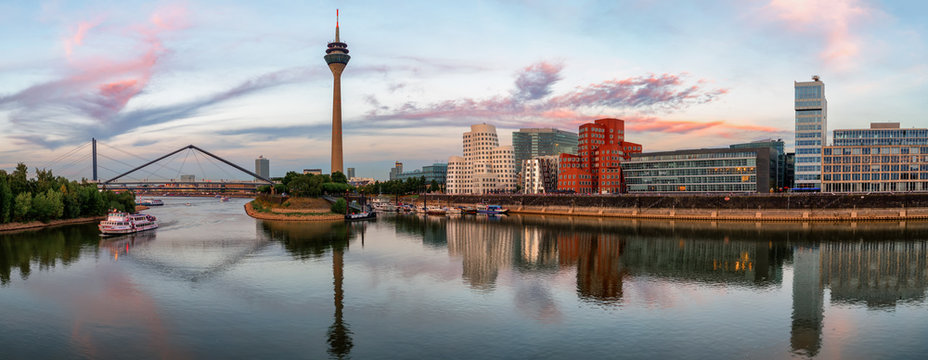 Düsseldorf Medienhafen Panorama