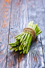 raw asparagus