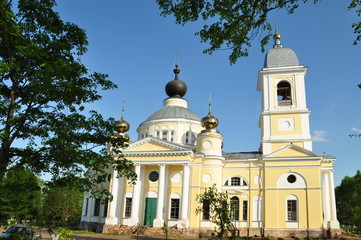 Fototapeta na wymiar Город Мышкин. Успенский собор, 1805-1820 гг